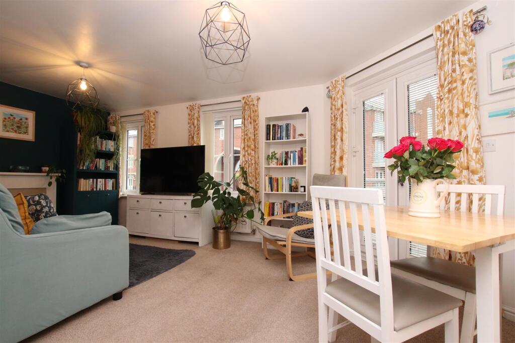 Apartment in Exeter, Middlemoor - View 5