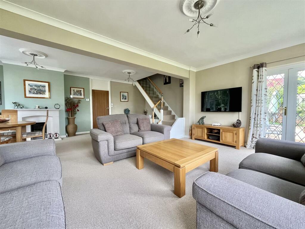 Sea Road, Fairlight, photo 3