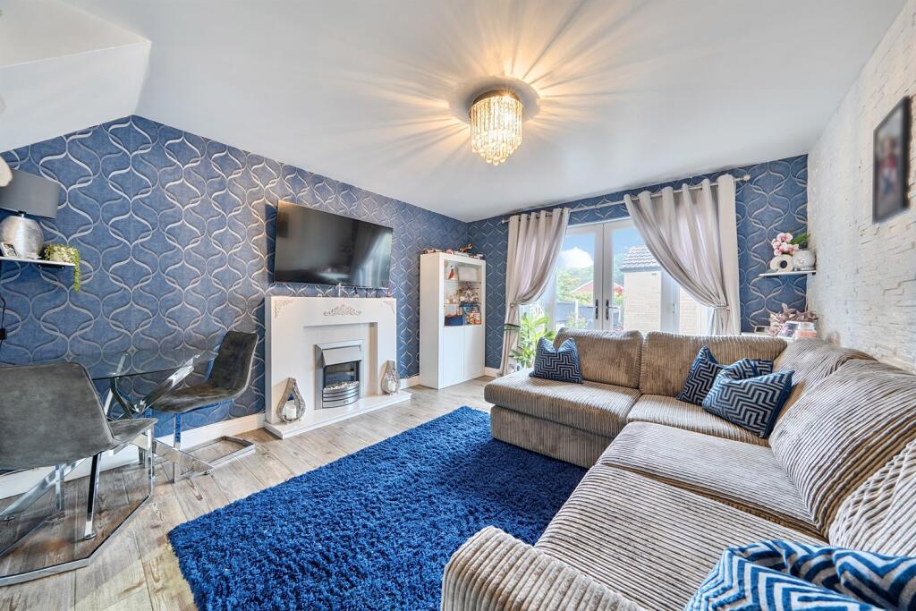 House in Leeds, West Yorkshire - View 5