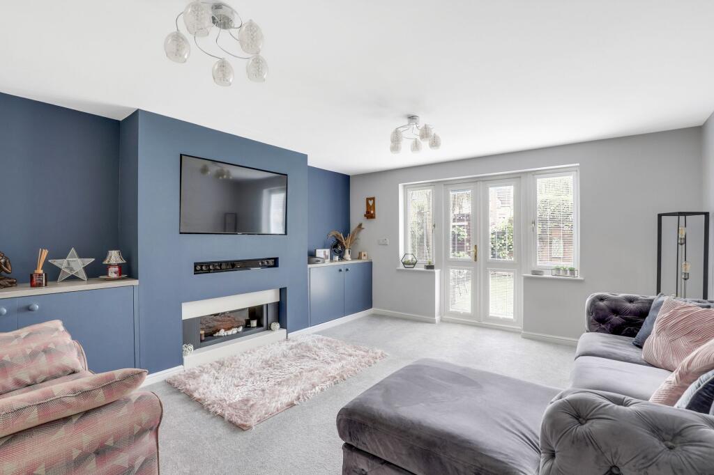 House in Mansfield, Berry Hill - View 3