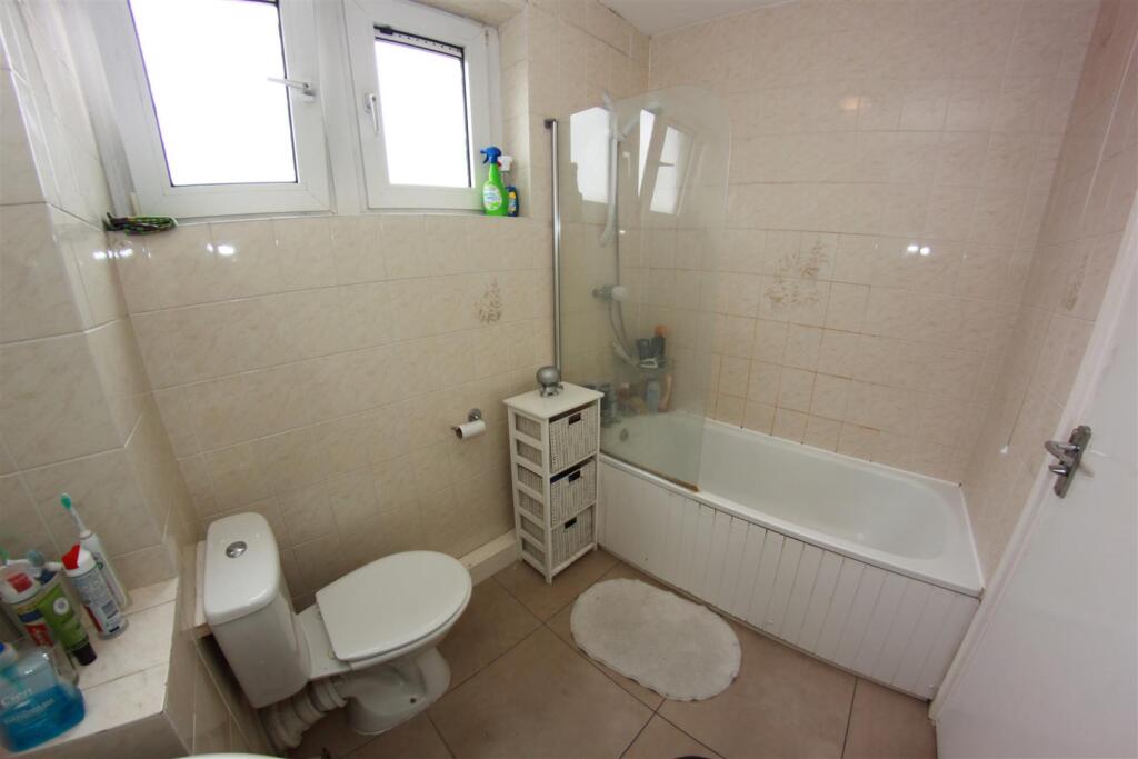 4 bedroom flat for rent