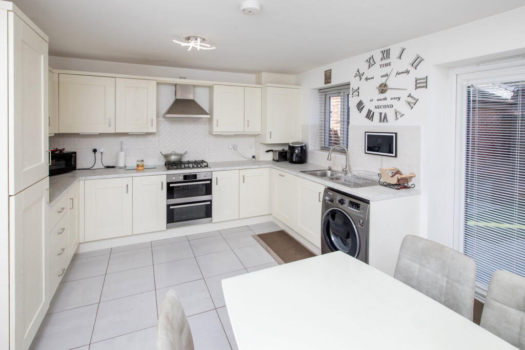 House in Northampton - View 2