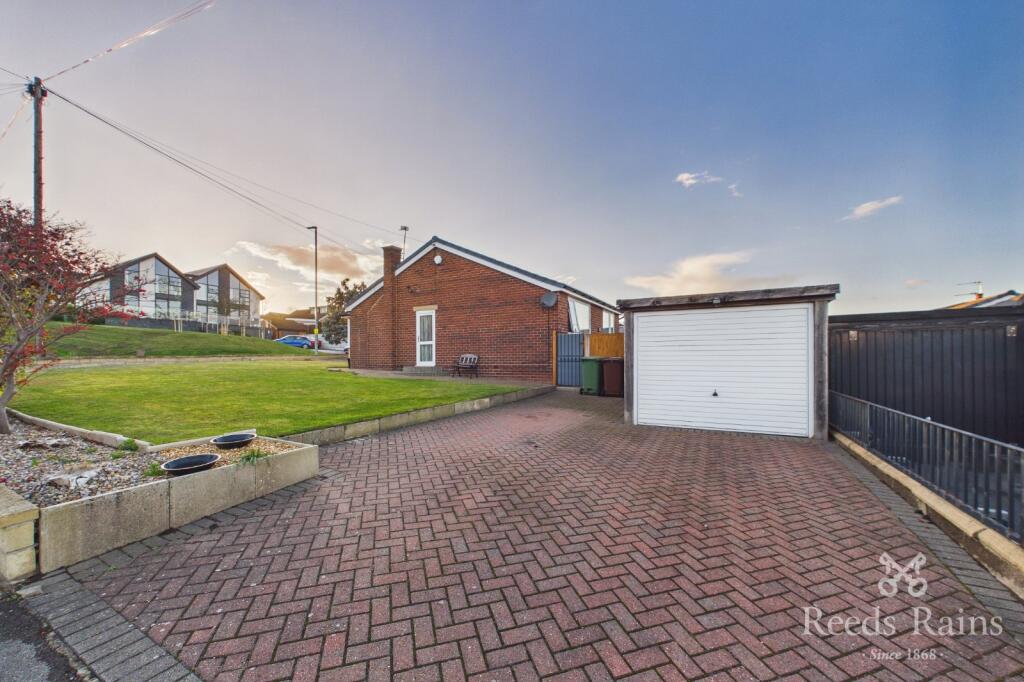 House in Wakefield - More