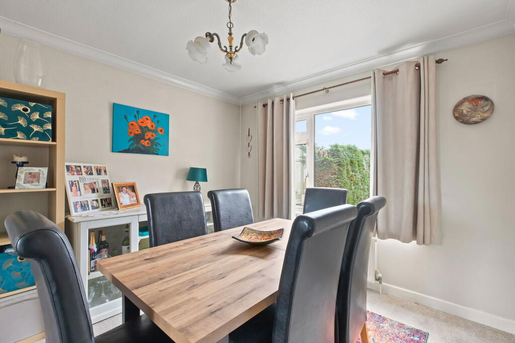 Additional image 5 of Oakfield Avenue, Gilstead, Bingley, BD16 4RA