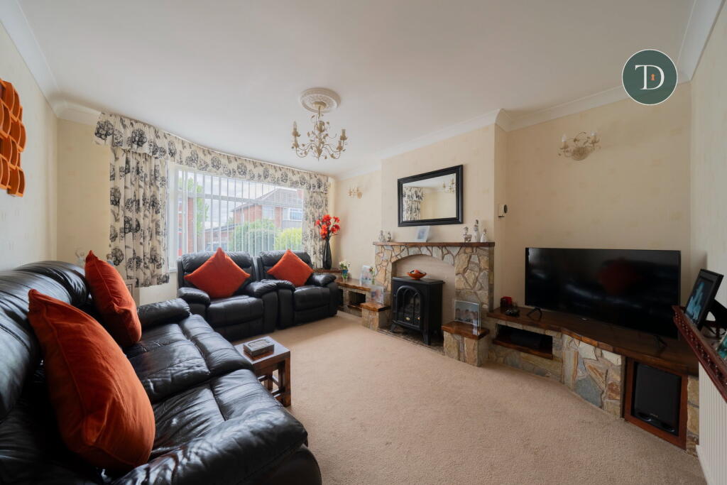Birch Grove, Whitby, Ellesmere Port, CH66 photo 3