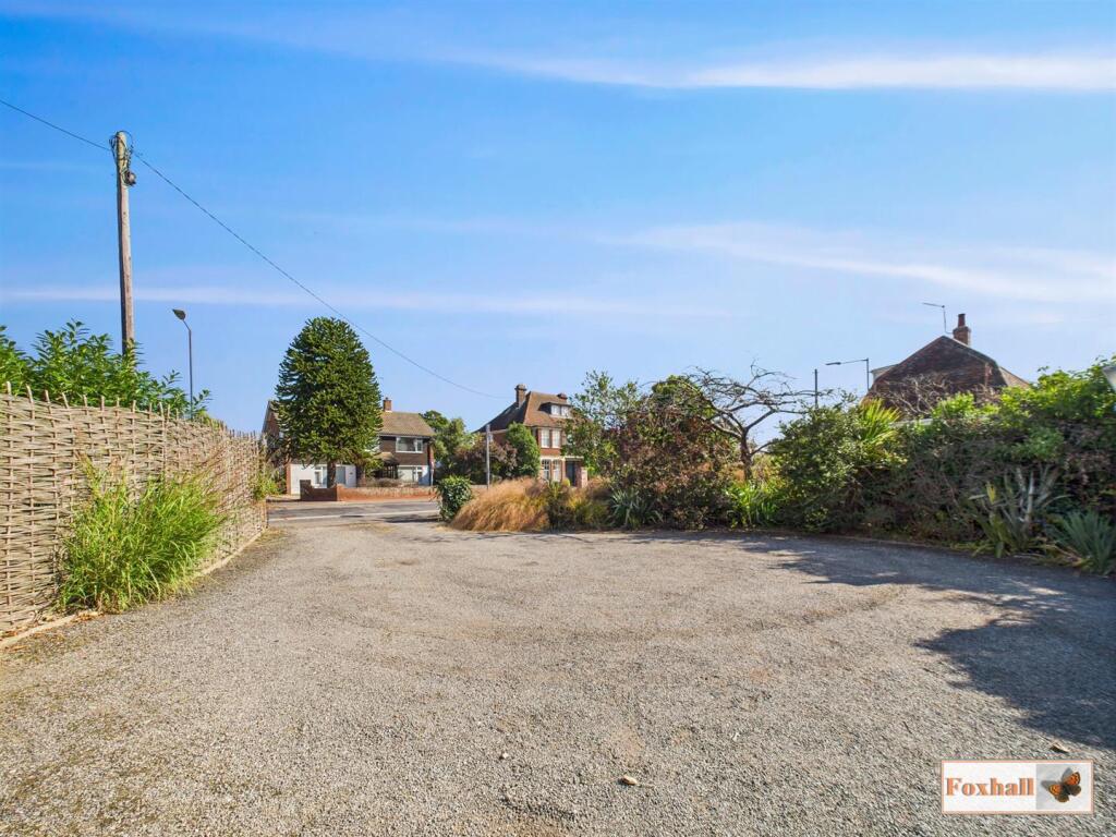 House in Felixstowe, Old Felixstowe - View 5