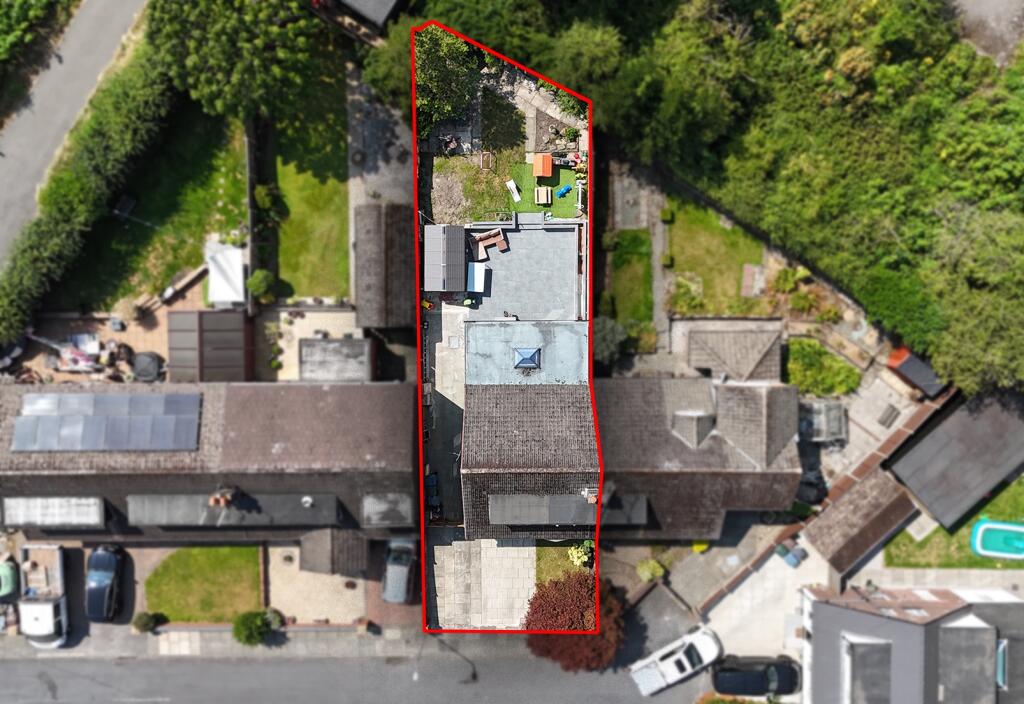 Lawns Avenue, Wigan, WN5 8UQ photo 2