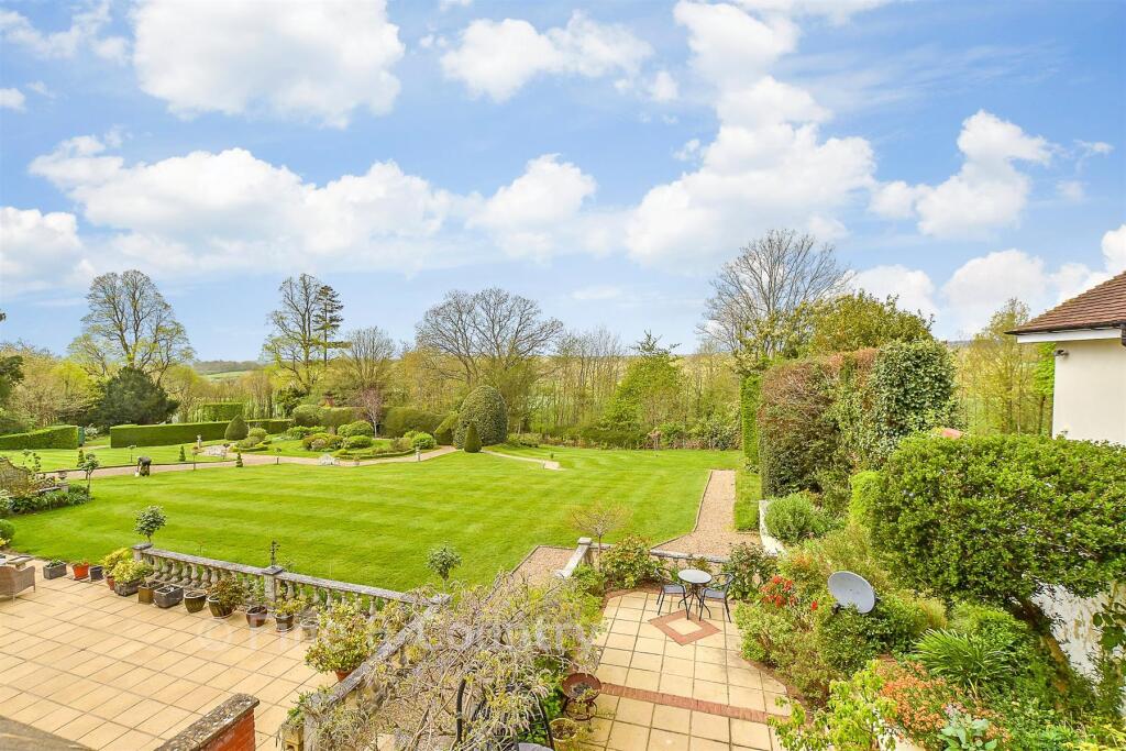 Main image of property: Shipbourne Road, Tonbridge, Kent