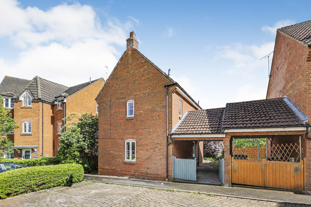 Main image of property: Snowshill Close, Daventry, Northamptonshire, NN11