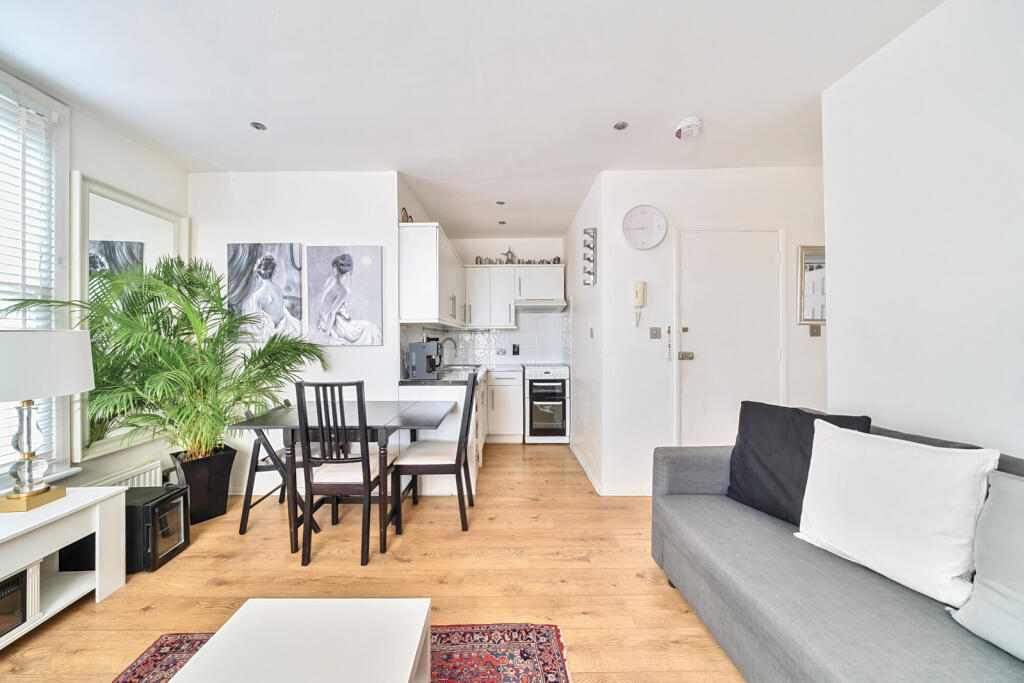 Main image of property: High Street, Iver, Buckinghamshire