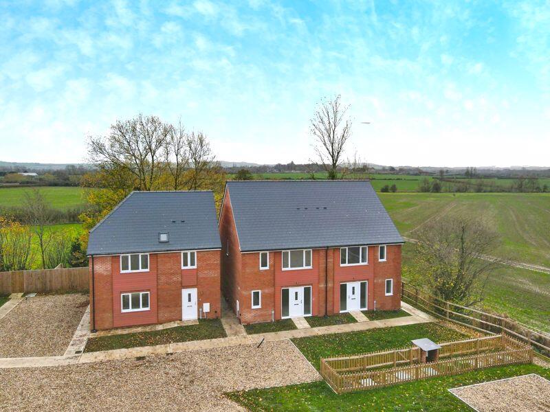 3-bed semi-detached on Swan Hill, Shrivenham, Oxfordshire, £339,500