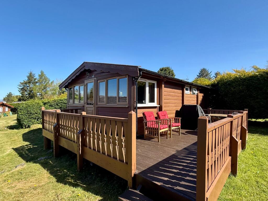 2-bed detached on Cabin 292, Trawsfynydd Holiday Village, Bronaber Trawsfynydd, LL41 4YB, £64,995