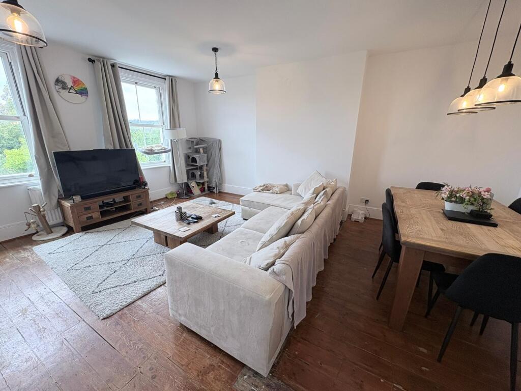 Apartment in Brighton - View 5