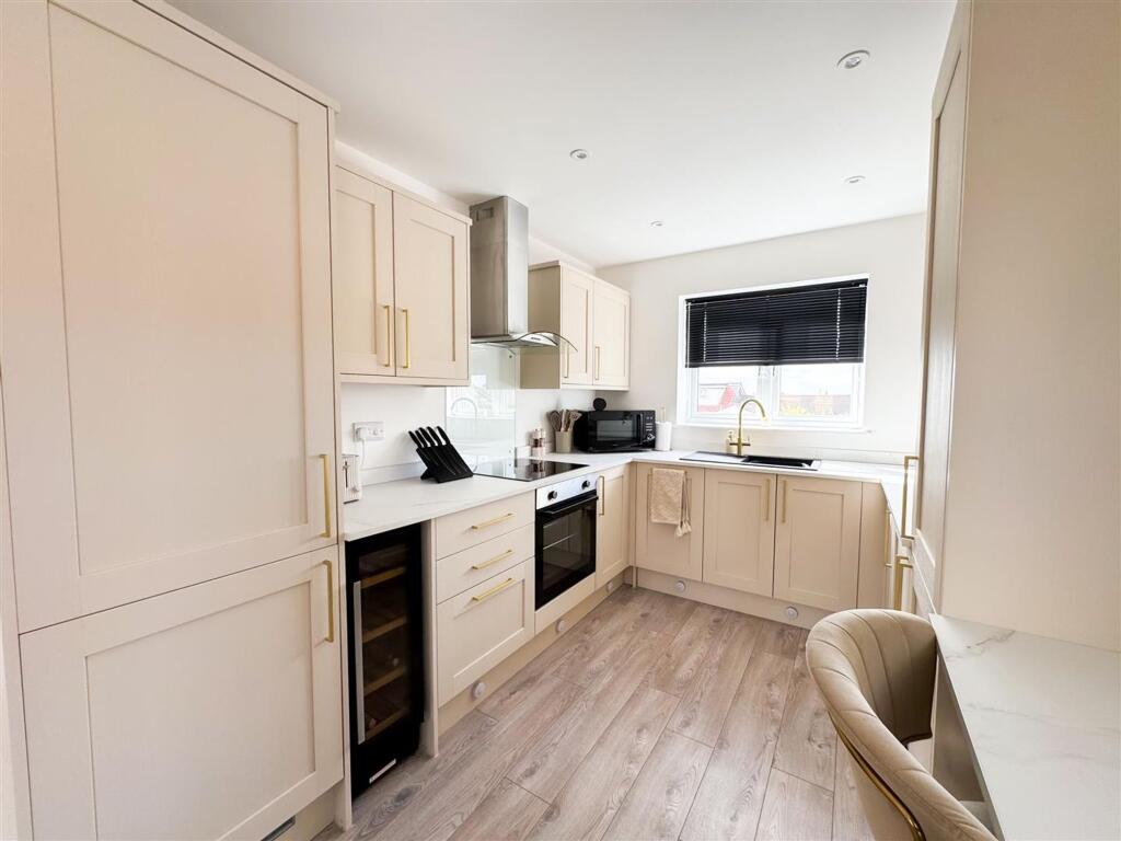 Westfield Way, S43 photo 4