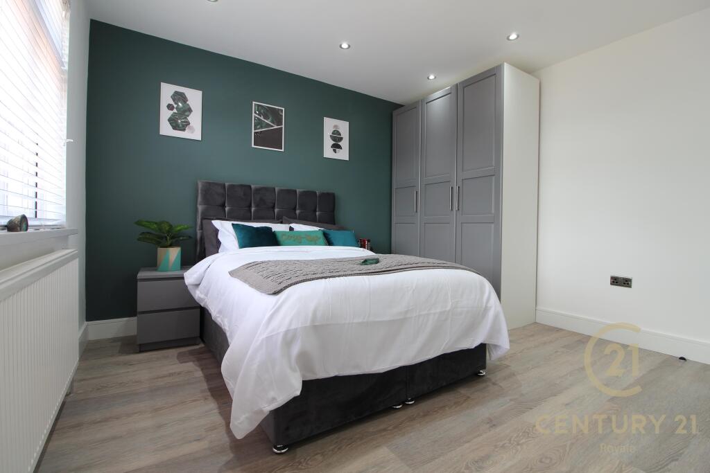 Main image of property: Villiers Avenue Surbiton KT5