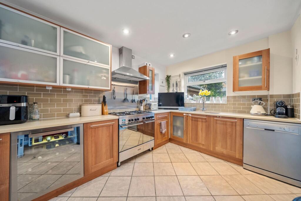 Deepdale, Leigh, WN7 photo 3