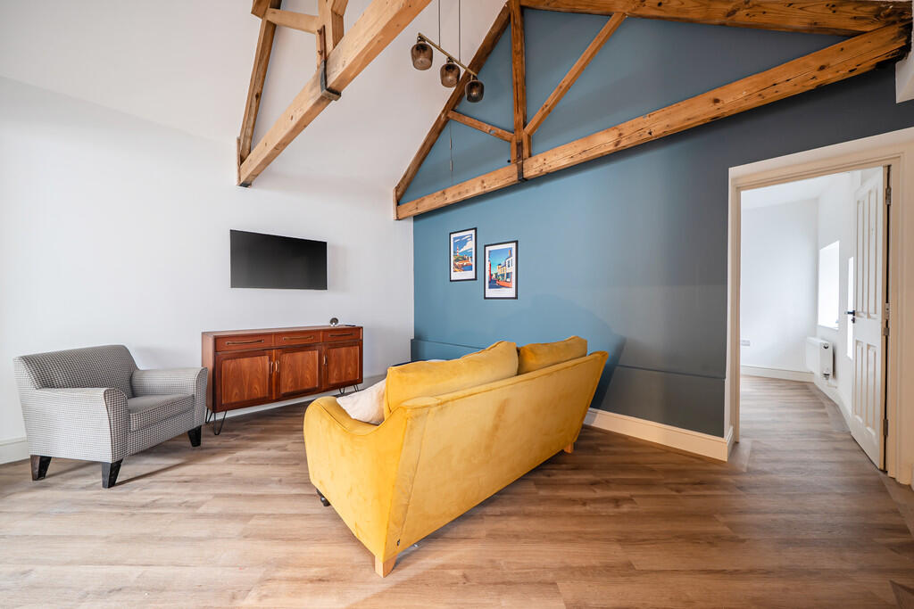 Apartment in Plymouth - View 5