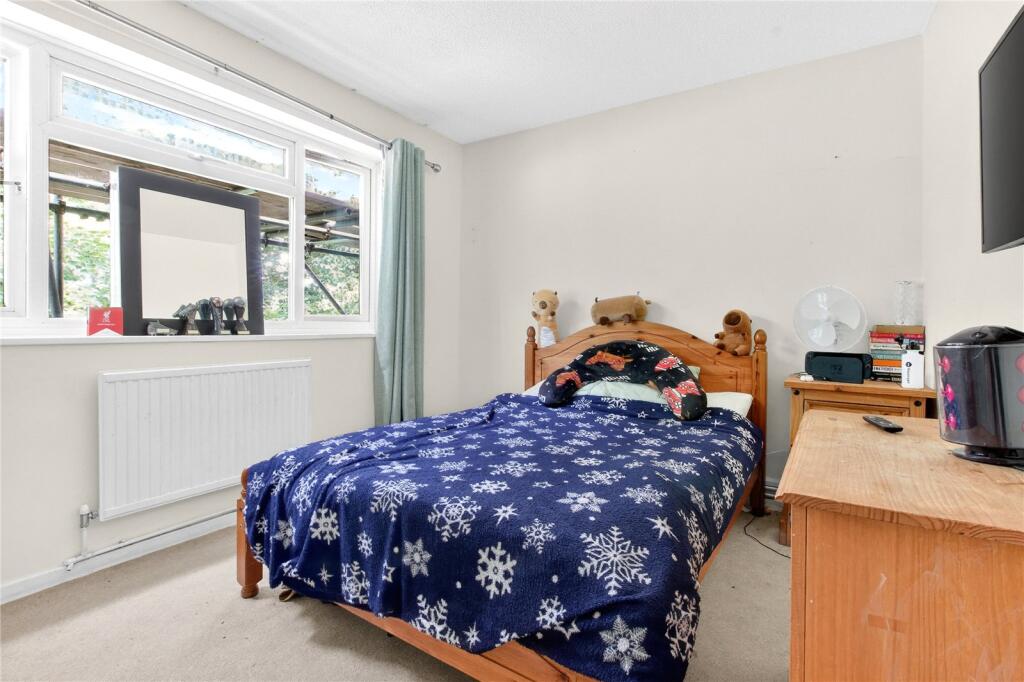 Cunworth Court, Bracknell, Berkshire, RG12 - View 4