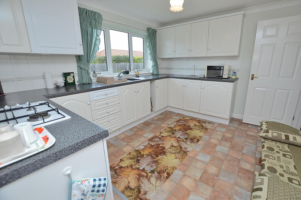 Clinton Way, Woodhall Spa photo 4