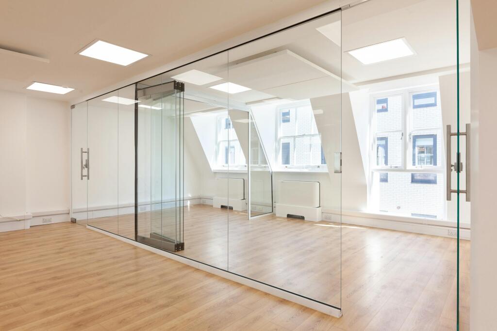 3rd floor East 11.jpg