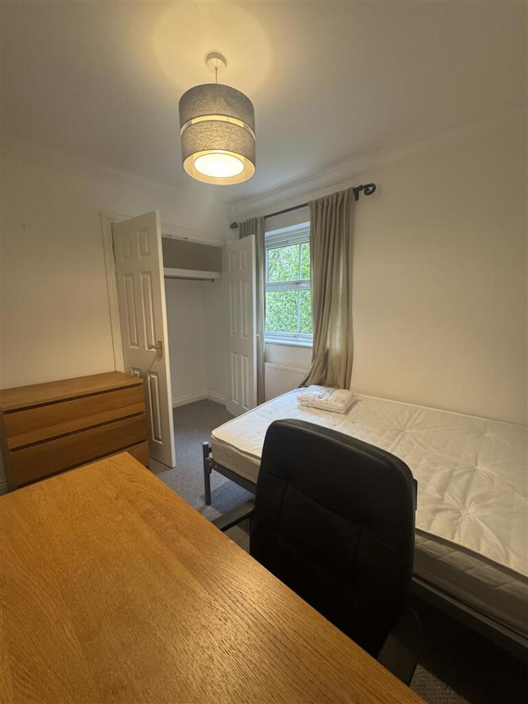 Apartment in Oxford, Oxfordshire - View 3