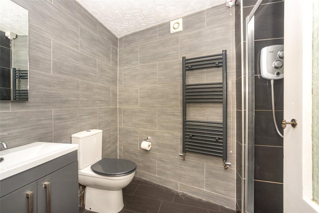 Apartment in Llandudno - More