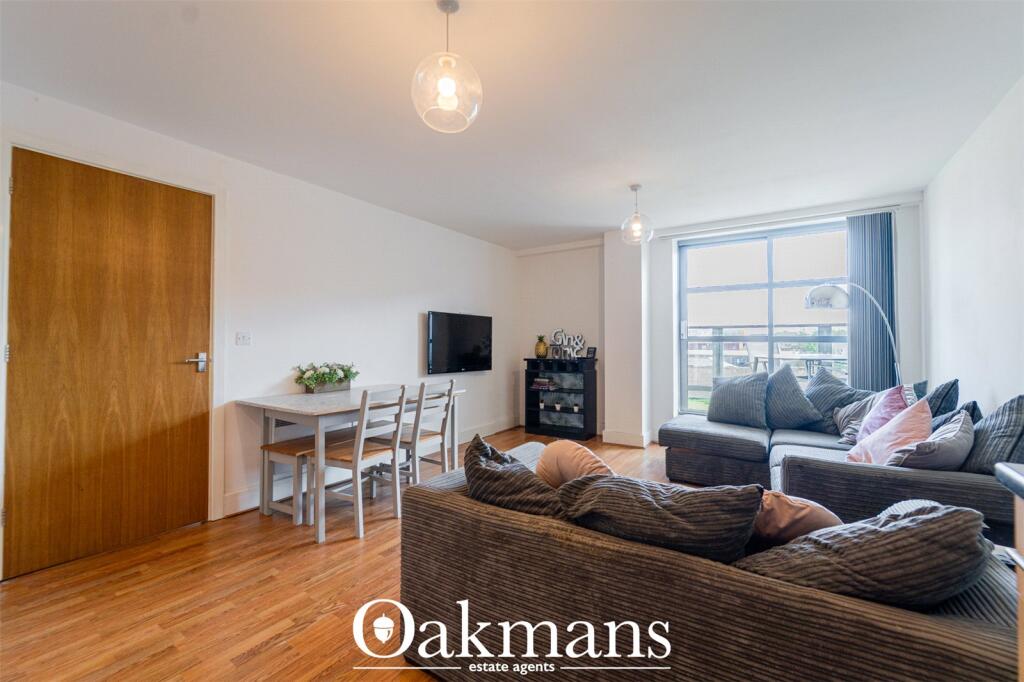 Apartment in Birmingham, Calthorpe Fields - More