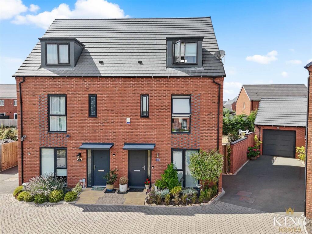 Main image of property: Larch Road, Meon Vale, Stratford-Upon-Avon