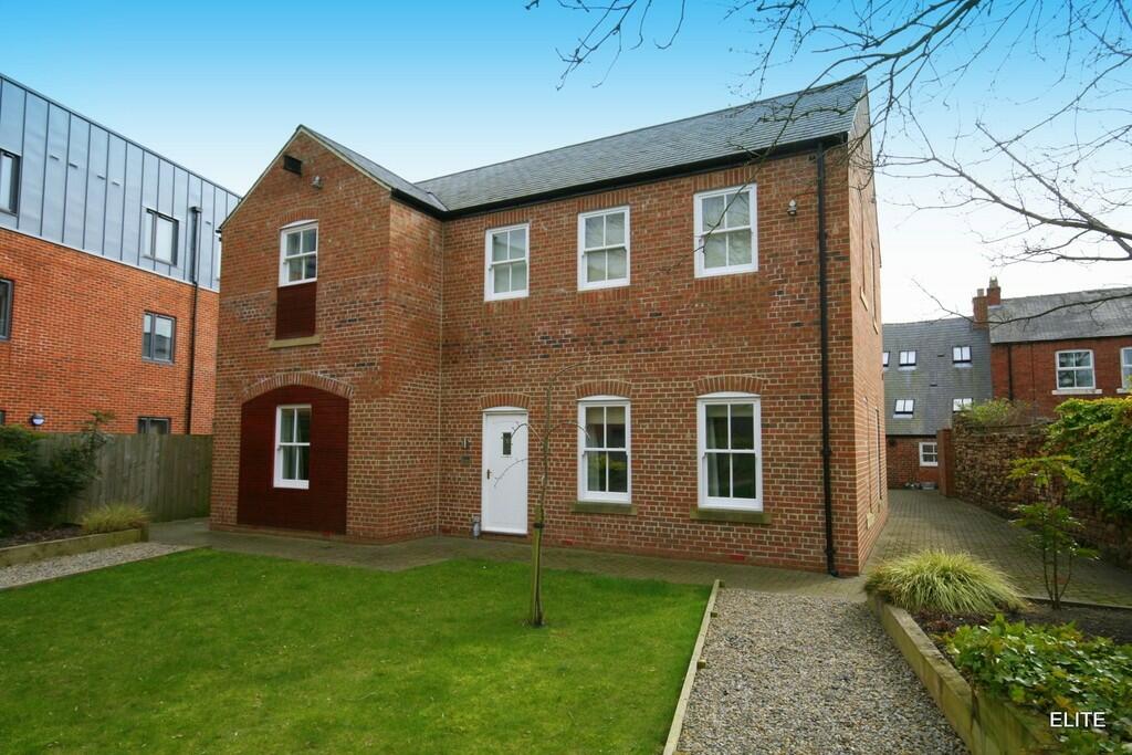 Main image of property: Gilesgate, Durham