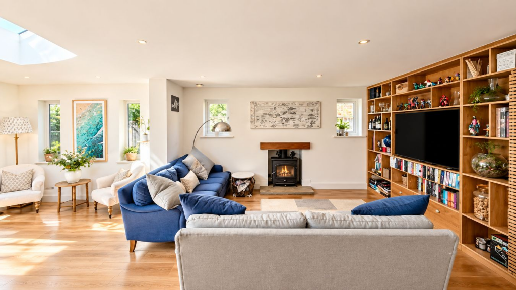 House in New Forest, Durns Town, Sway - View 3