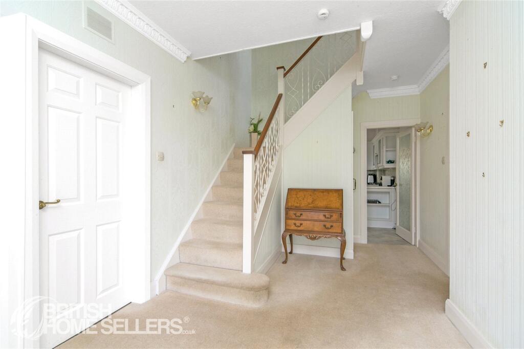 Bryn Y Coed, Deganwy, Conwy, LL31 - More