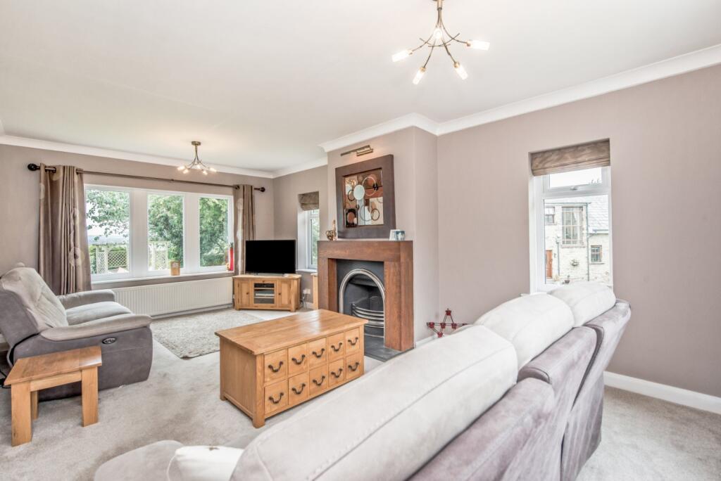 Furnace Lane, Birkenshaw, Bradford, West Yorkshire, BD11 photo 3