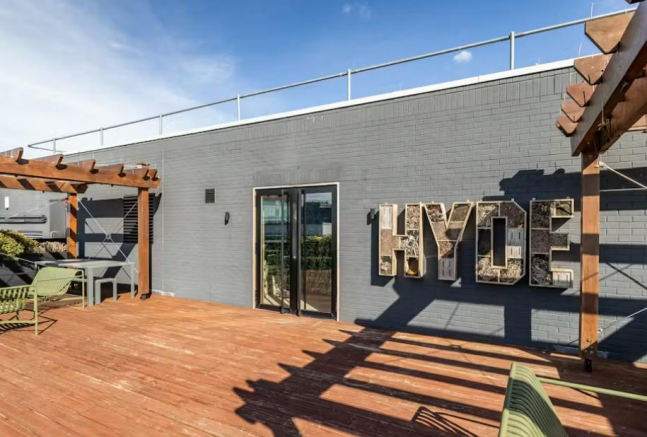 Roof Terrace .png