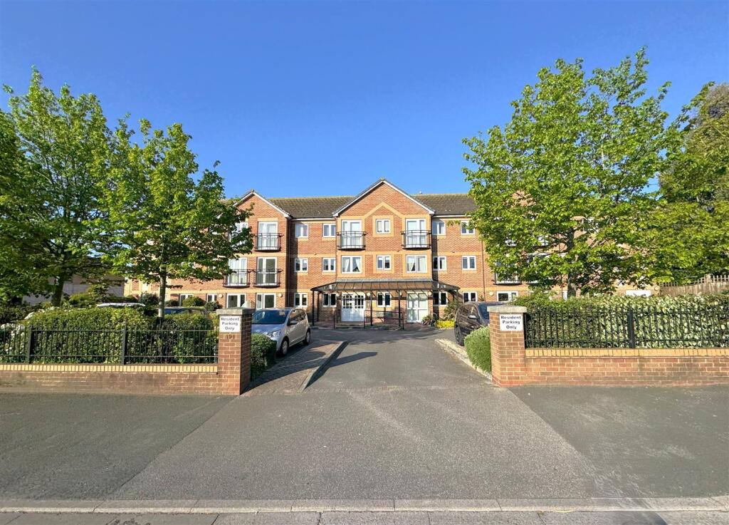 Main image of property: Hardys Court, Dorchester Road