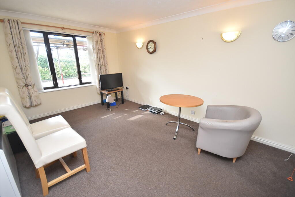 Apartment in Whitchurch - View 3