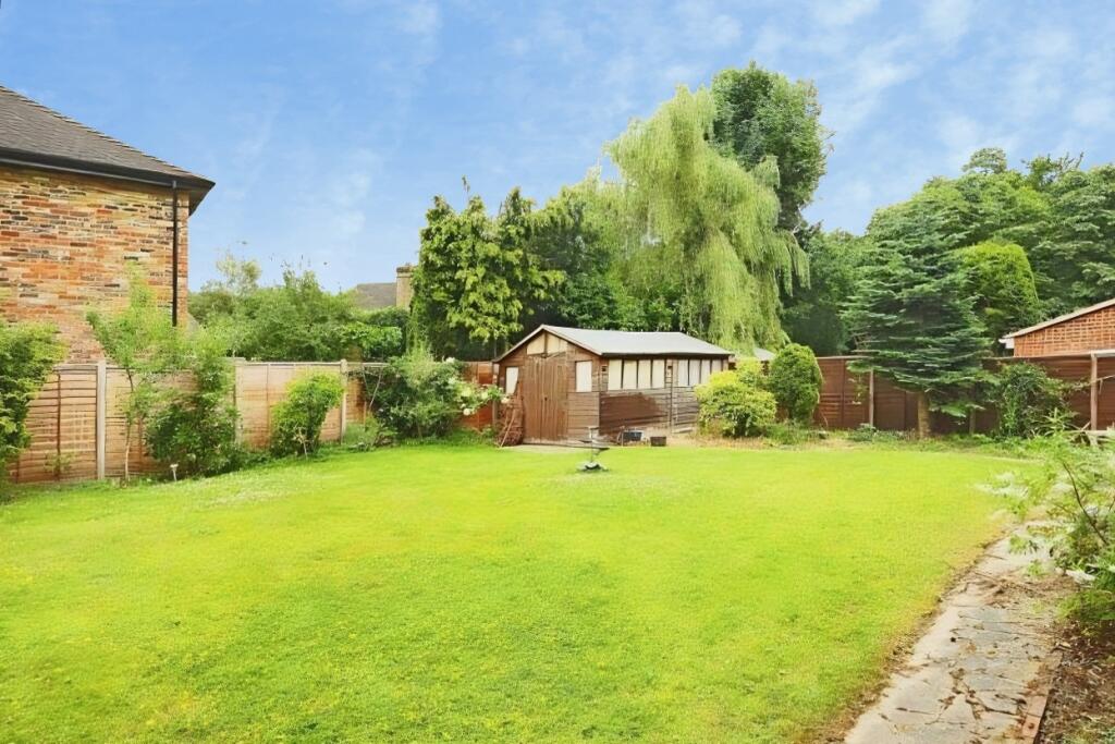 House in Winkfield, Martin's Heron - View 3