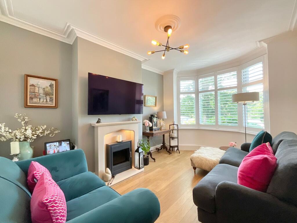 House in Nantwich, Millfields, Kingsbourne - More