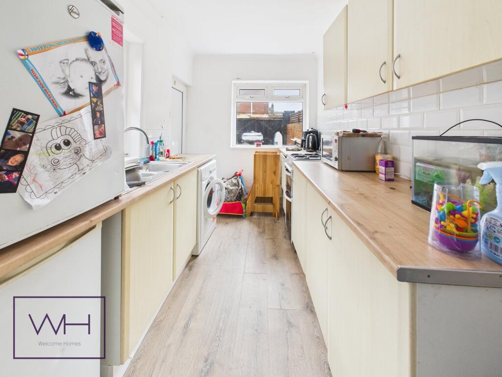 Crimpsall Road, Hexthorpe , Doncaster  photo 4