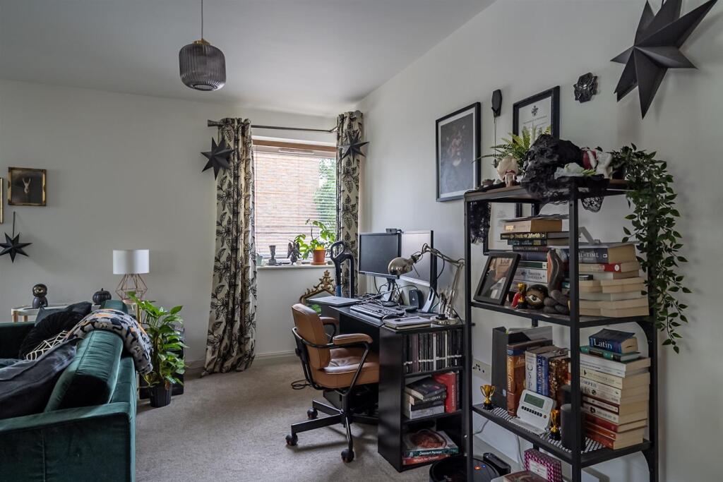 Apartment in York - View 5