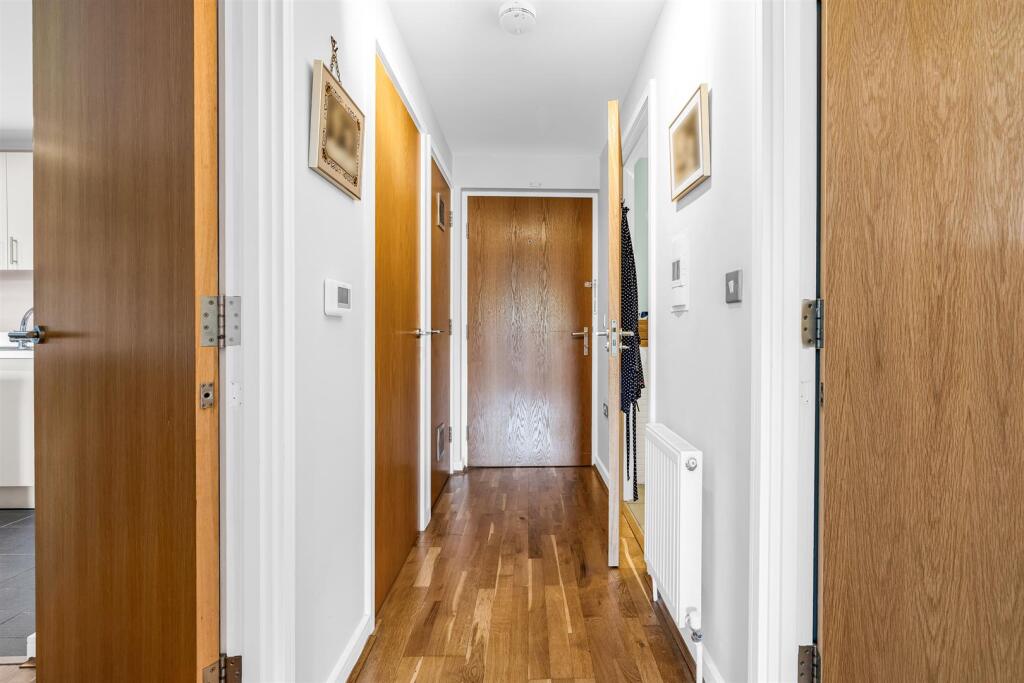 Apartment in Stevenage - View 5