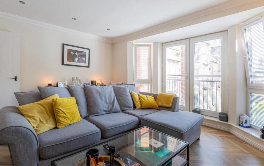 Apartment in Cardiff - View 2