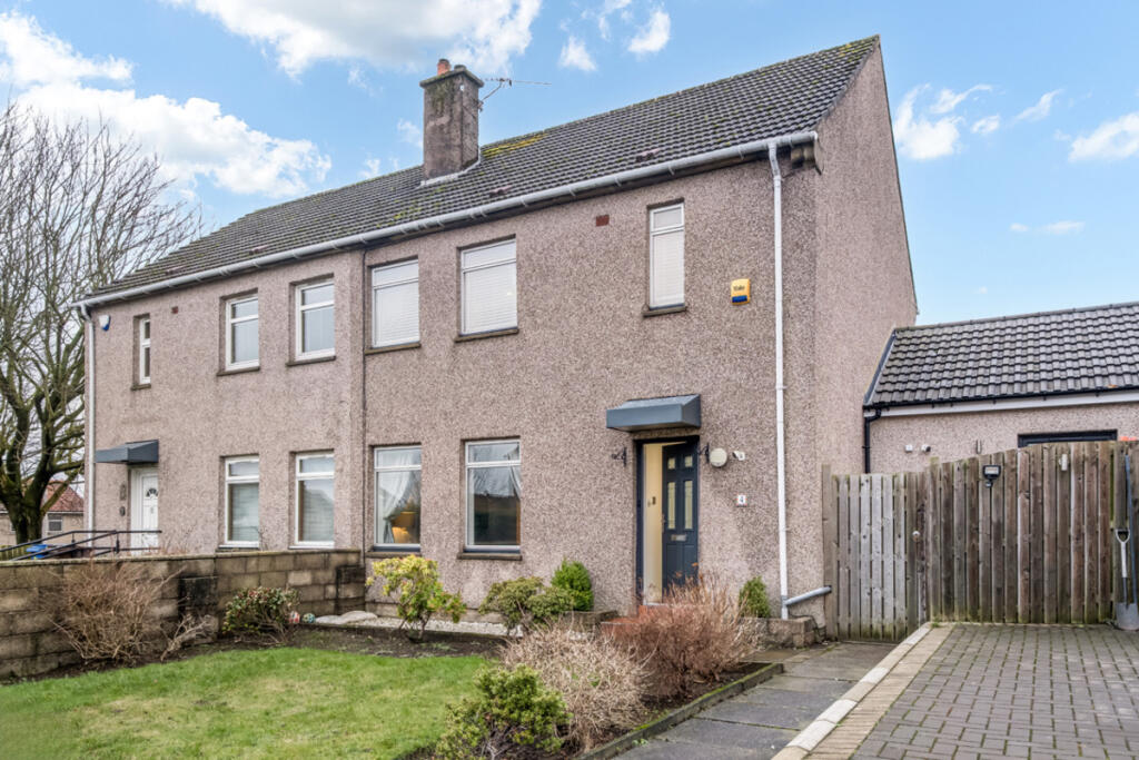 4-bed semi-detached on Findcastle Place, Dundee, DD4 9, £165,000