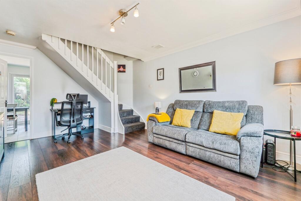 De Havilland Road, Pengam Green, Cardiff - View 3