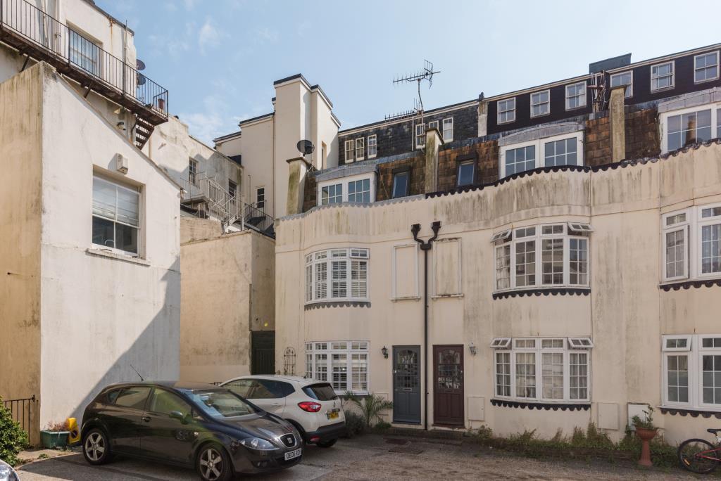 2 bedroom terraced house for rent