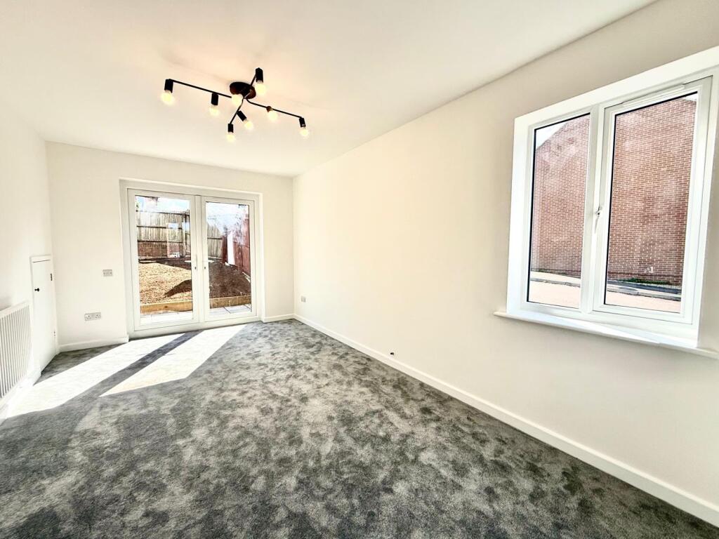 House in Swindon - View 5