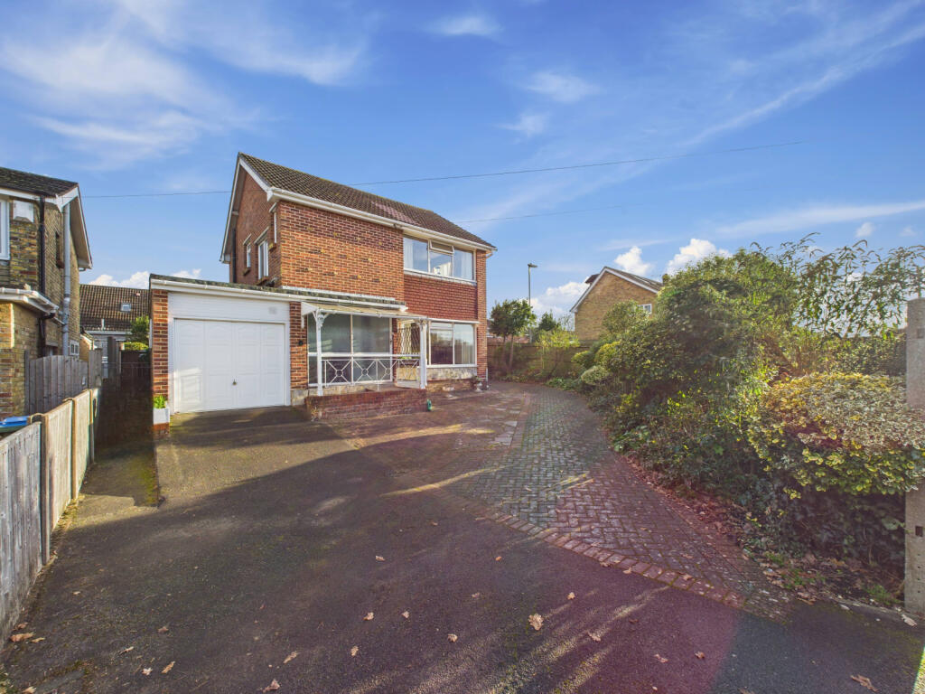Main image of property: St. Johns Road, Locks Heath, Southampton