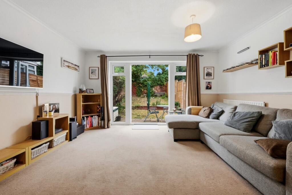House in Gravesham, Singlewell - More