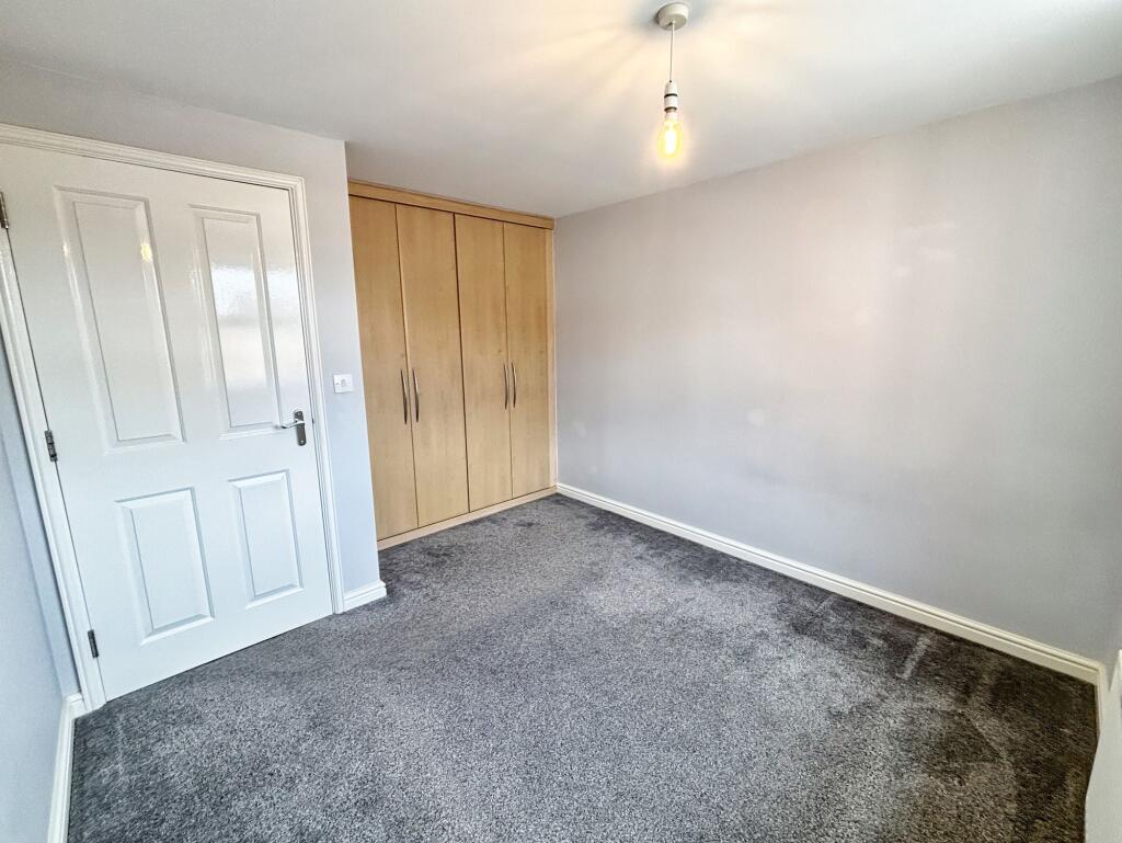 Longacres, Bridgend, CF31 - View 6