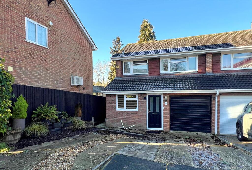 Main image of property: Coates Close, Basingstoke