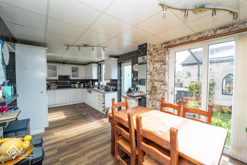 House in Lancaster - View 4